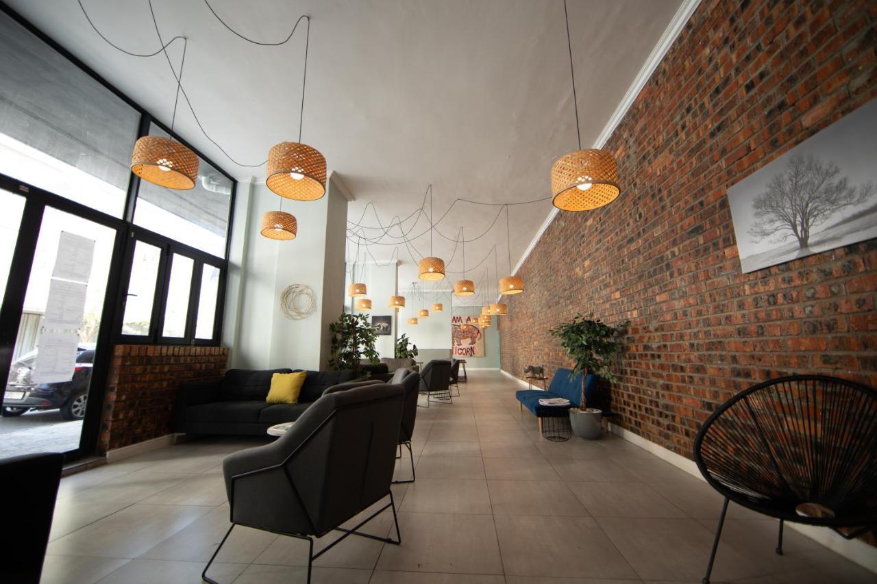 The Rhino Hotel & Apartments Fokváros Kültér fotó