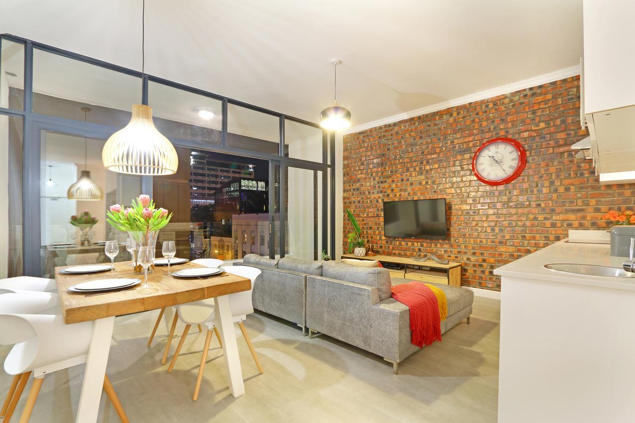 The Rhino Hotel & Apartments Fokváros Kültér fotó